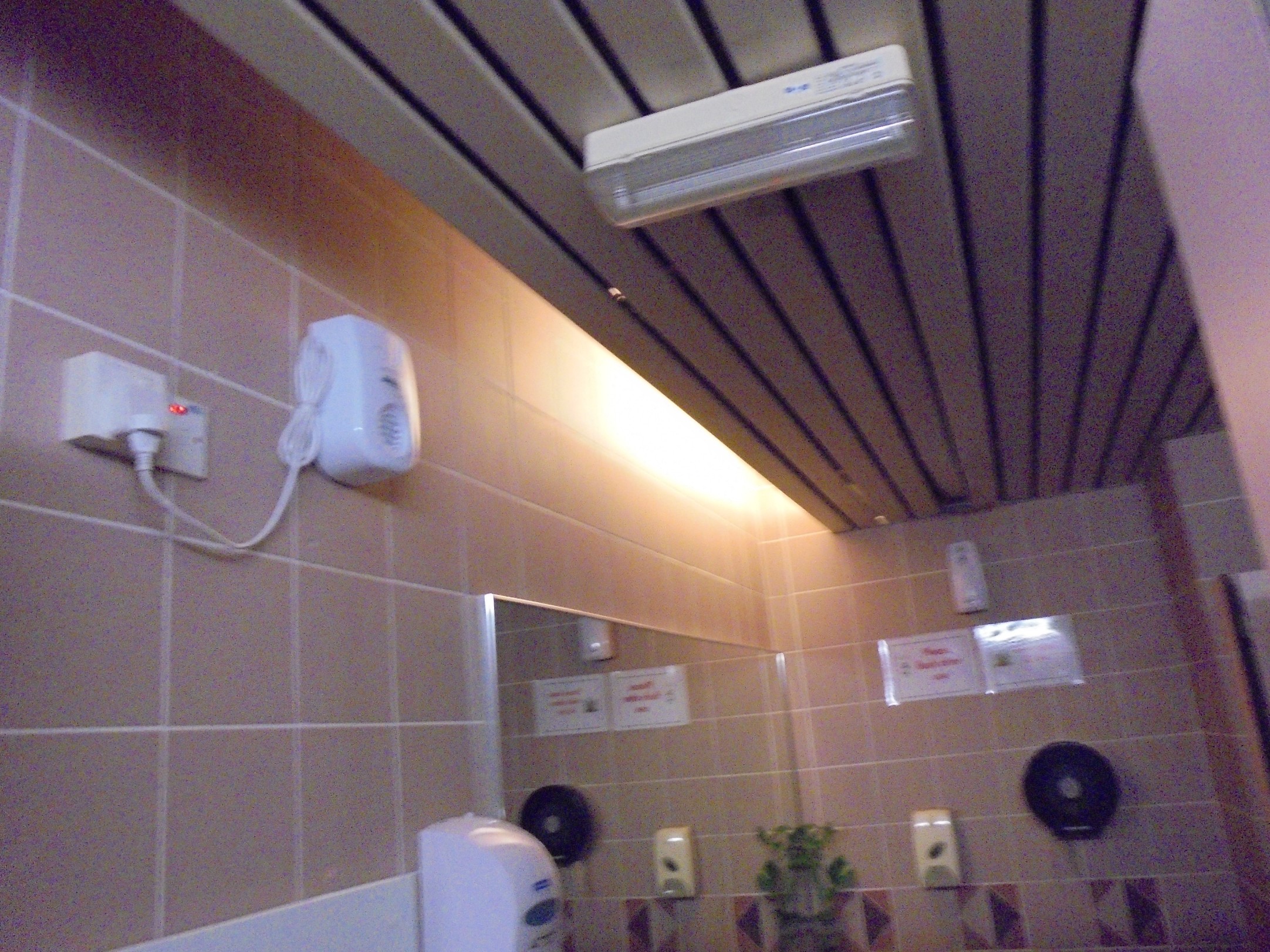 prozone-wall-toilet-2